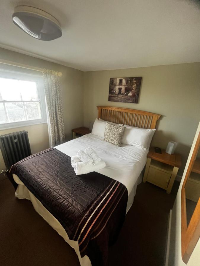 The Vale Hotel Cricklade Esterno foto