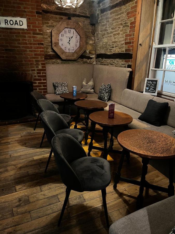 The Vale Hotel Cricklade Esterno foto